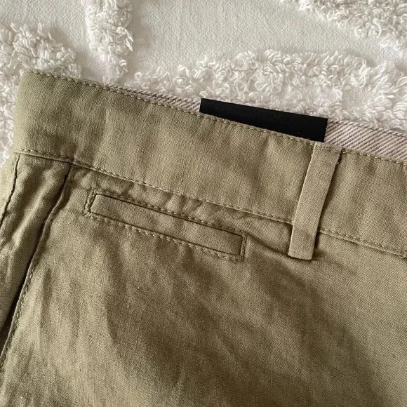 Banana Republic Linen-Blend Short - Picture 9 of 9